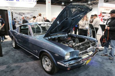 early-mustangs-sema-2015-08[1].jpg