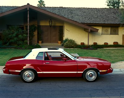 1974_Ford_Mustang_II_CN7403-438.jpg